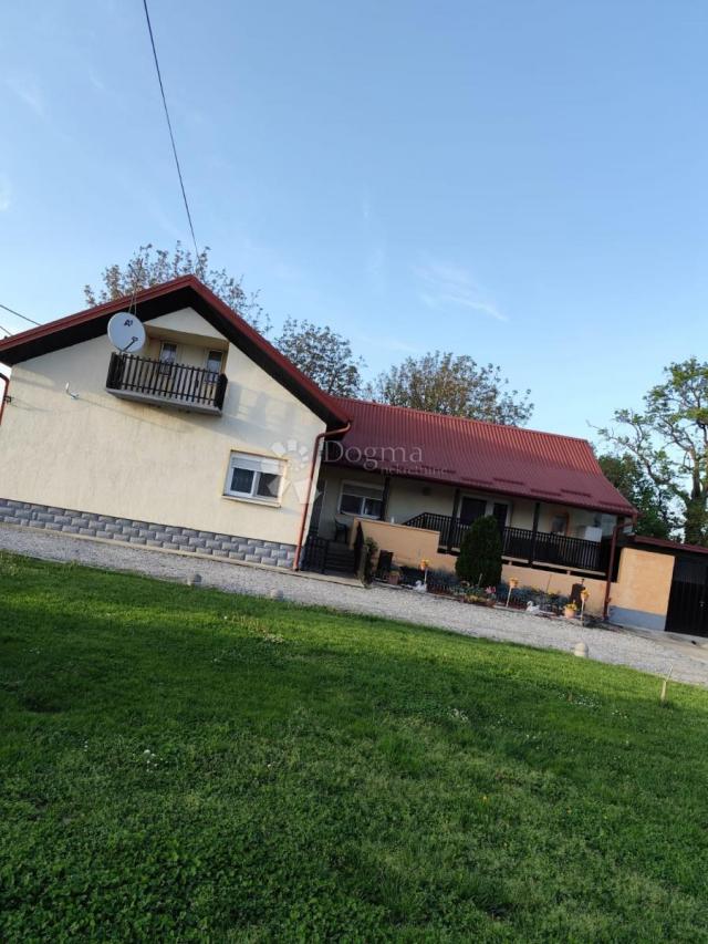 Kuća u mirnom okruženju blizu Farkaševca!