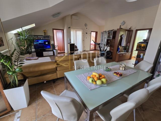 Cres, 131.97m2, 3s+db, pogled na more