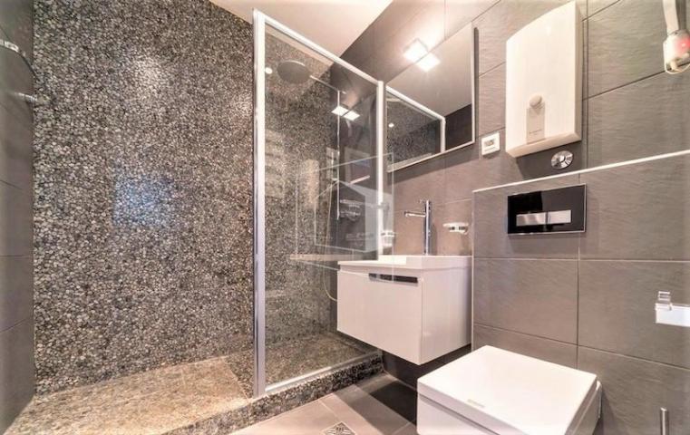 Trosoban luks namješten stan, 140m2, Preko Morače, Podgorica