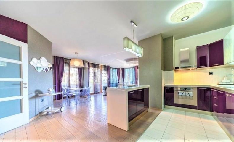 Trosoban luks namješten stan, 140m2, Preko Morače, Podgorica
