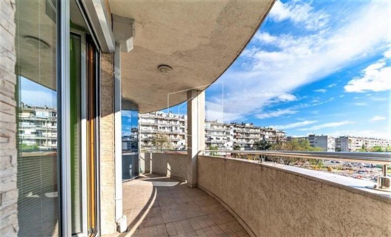 Trosoban luks namješten stan, 140m2, Preko Morače, Podgorica