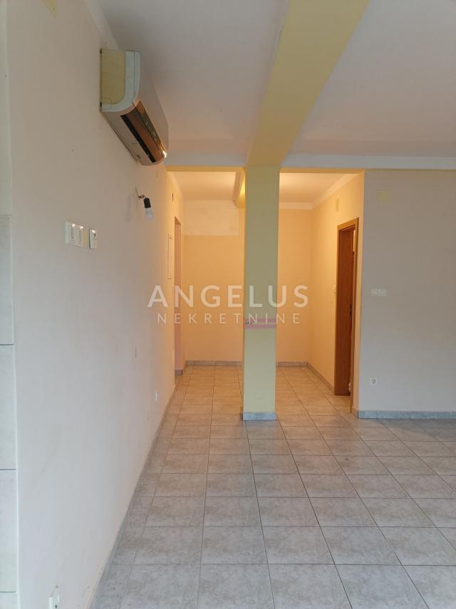 Šolta, Maslinica - jednosoban stan u centru Maslinice, 43 m2 PRODAJA