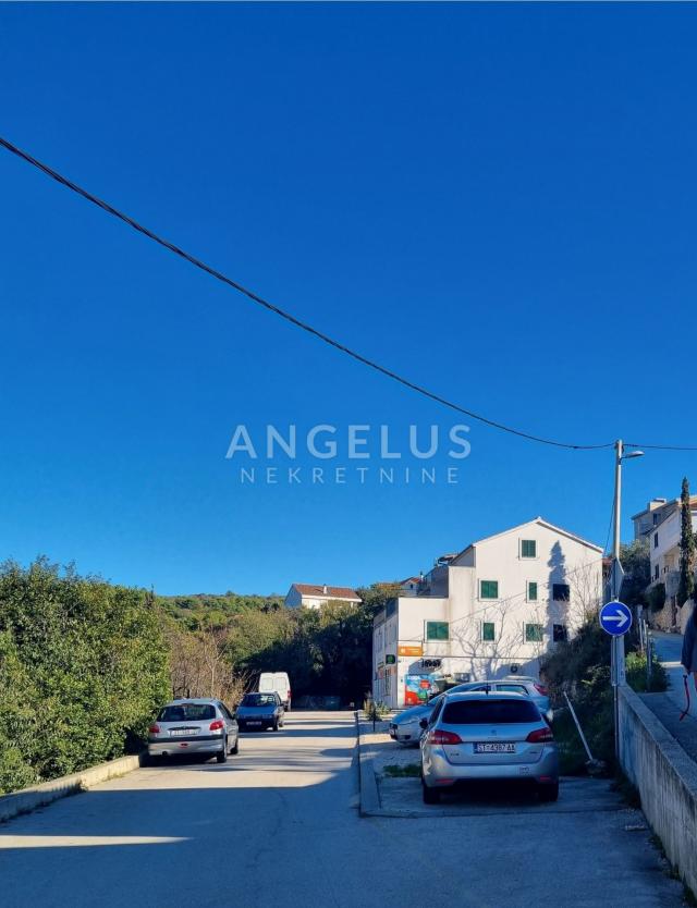 Šolta, Maslinica - jednosoban stan u centru Maslinice, 43 m2 PRODAJA