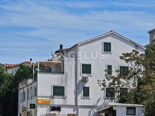Šolta, Maslinica - jednosoban stan u centru Maslinice, 43 m2 PRODAJA