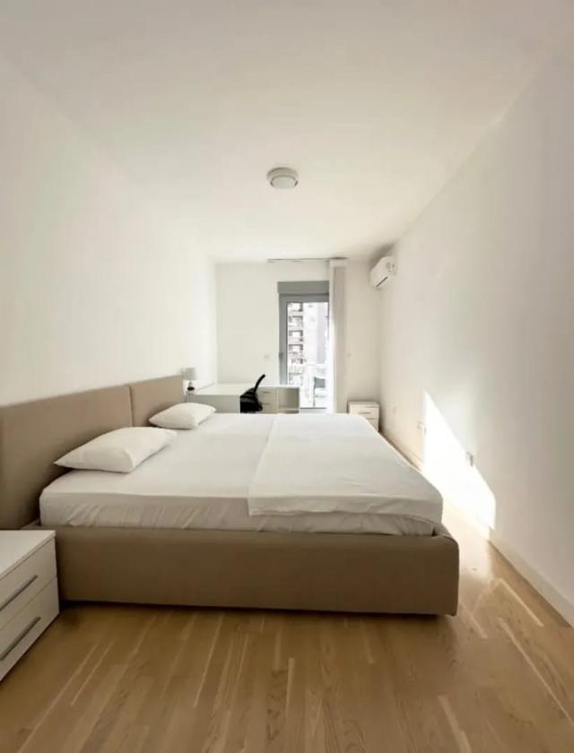 Luxuriöse Drei-Zimmer-Wohnung in Rozino, Budva, zu verkaufen