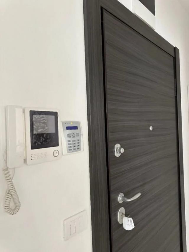 Luxuriöse Drei-Zimmer-Wohnung in Rozino, Budva, zu verkaufen