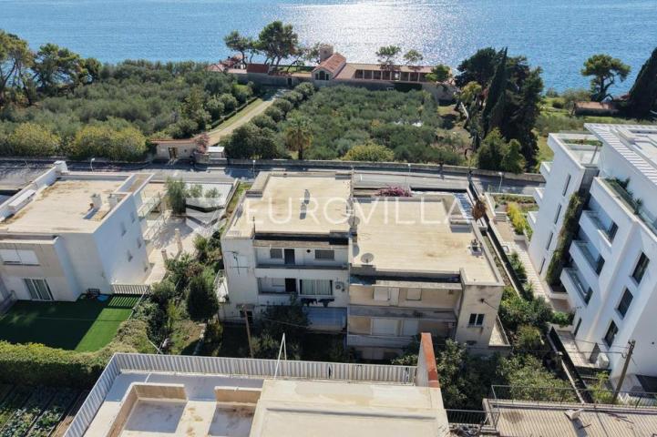 Split, Meje, stan s dvije odvojene jedinice, prvi red do mora