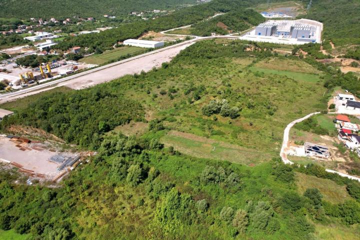 Urbanizovan plac 2429m2, Lastva Grbaljska