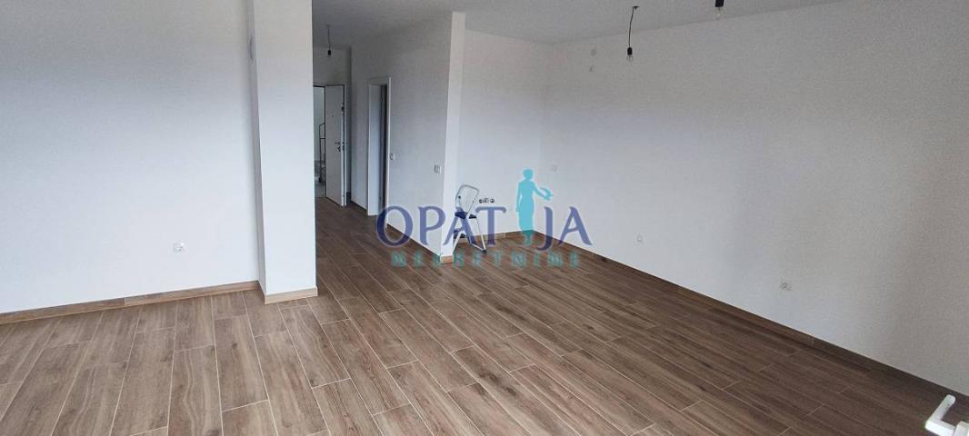 Vir, E4 Dreizimmerwohnung mit Meerblick