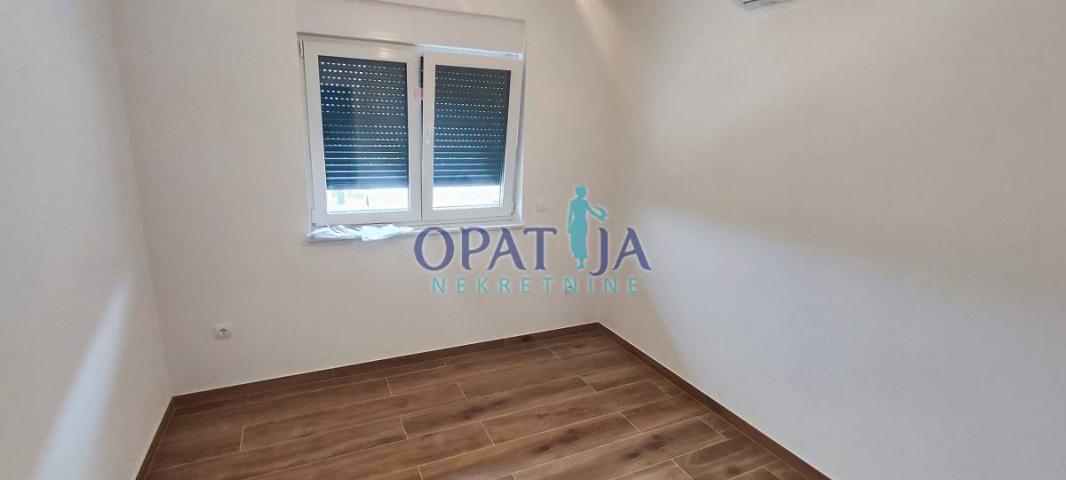 Vir, E4 Dreizimmerwohnung mit Meerblick