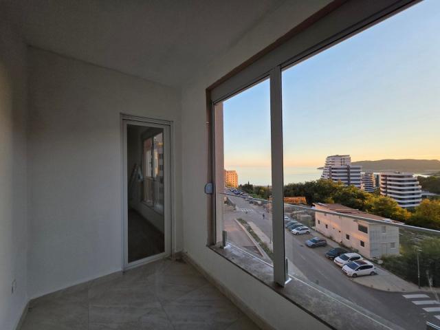 Dvosoban Stan 58m² s Pogledom na More u Bečićima – Nova Zgrada, Bez 3% Poreza!