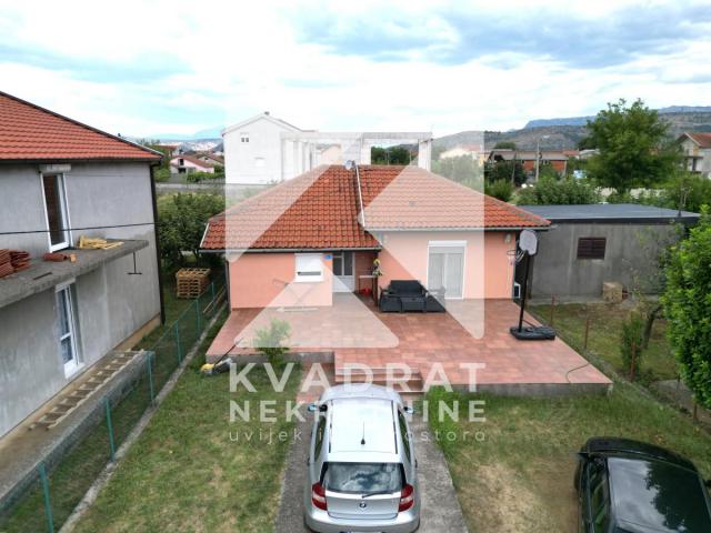 Prodaja, Kuća, Podgorica, Doljani, 77m2