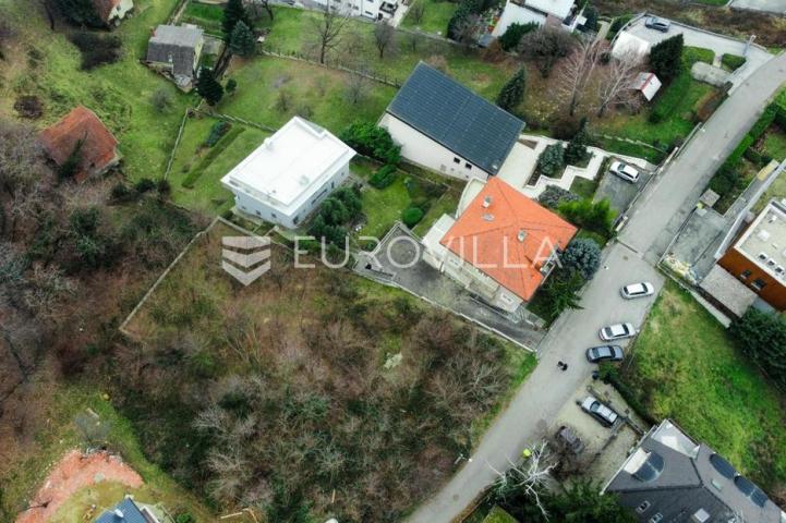 Zagreb, Šestinski vrh, građevinsko zemljište površine 1230 m², za dva objekta po 368 m²