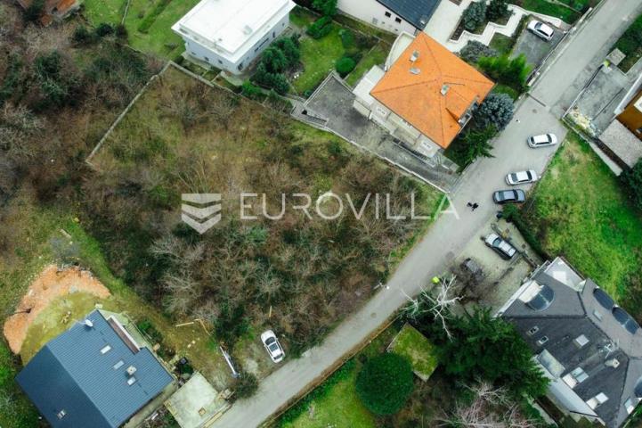 Zagreb, Šestinski vrh, građevinsko zemljište površine 1230 m², za dva objekta po 368 m²