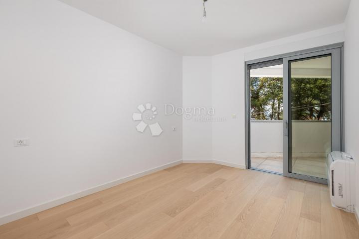 Wohnung Opatija - Centar, Opatija, 93,86m2