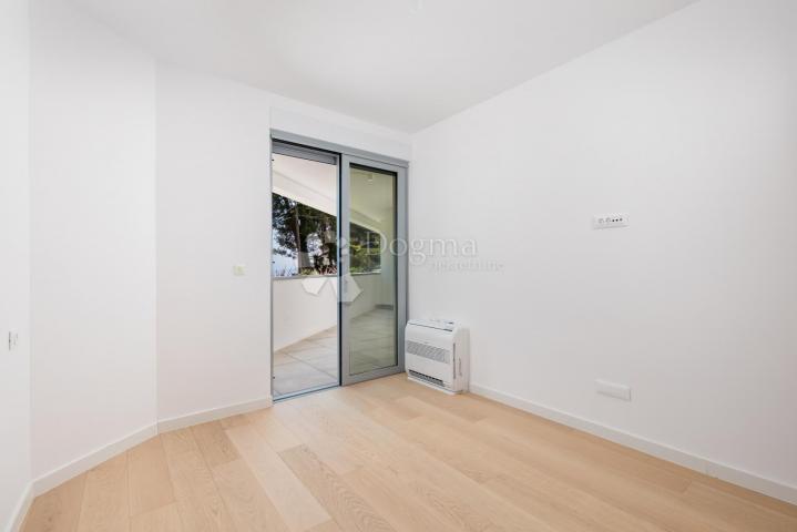 Wohnung Opatija - Centar, Opatija, 93,86m2