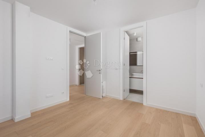 Wohnung Opatija - Centar, Opatija, 93,86m2