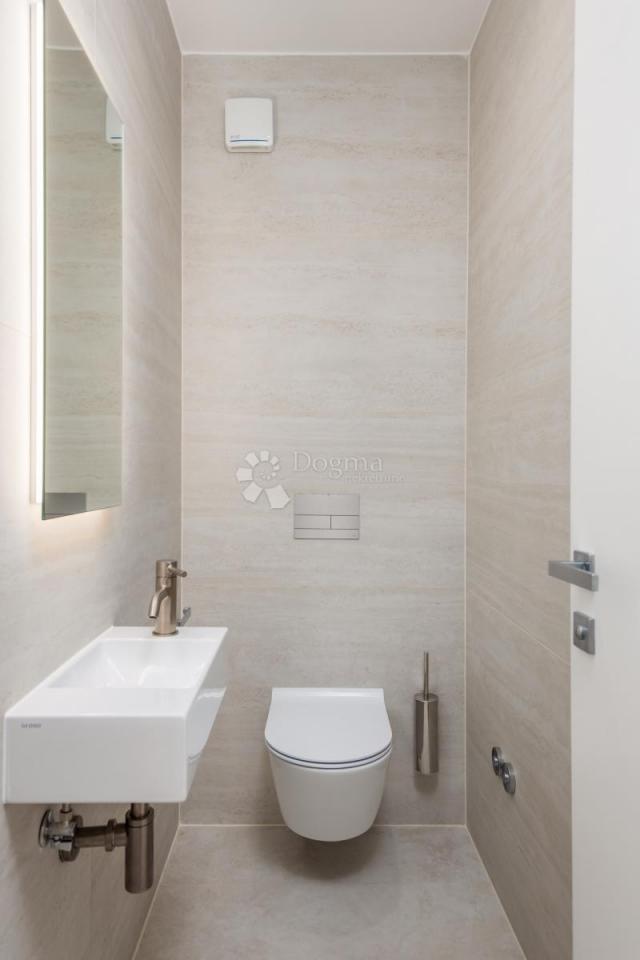 Wohnung Opatija - Centar, Opatija, 93,86m2