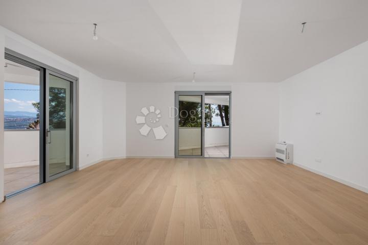 Wohnung Opatija - Centar, Opatija, 93,86m2