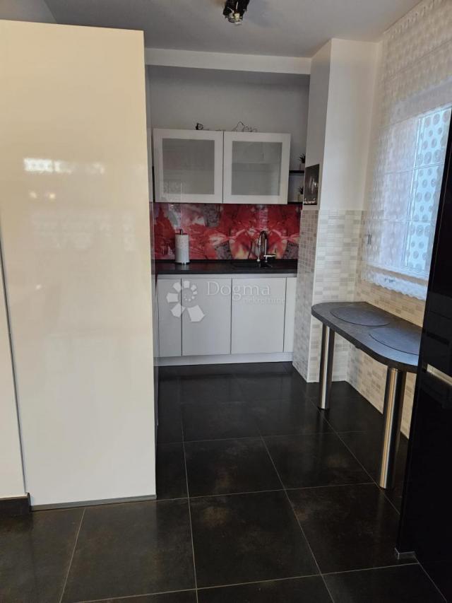DONJA DRENOVA, 101m2 