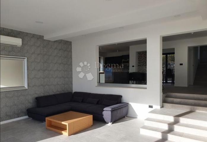 House Kostrena, 300m2