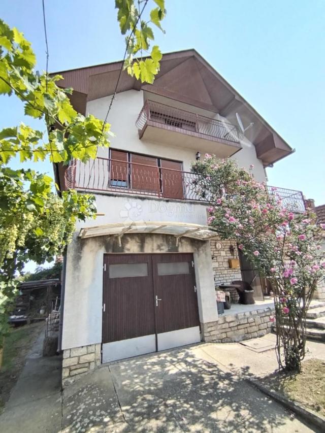 Haus Centar, Virovitica, 180m2