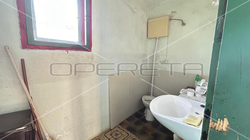 Prodaja, Kuća, Hum na Sutli, Vrbišnica , Samostojeća, 100m2