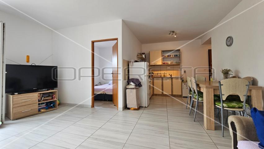 GRAD PAG – Dva apartmana - 46 m² i 74 m²