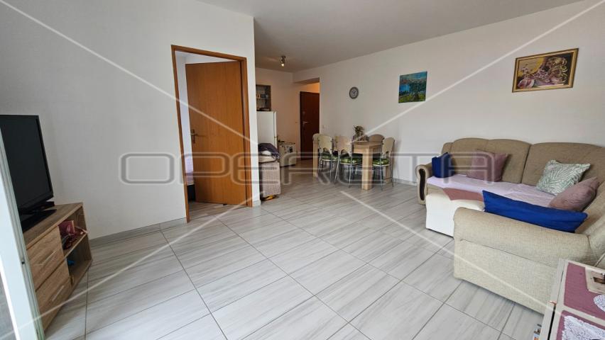 GRAD PAG – Dva apartmana - 46 m² i 74 m²