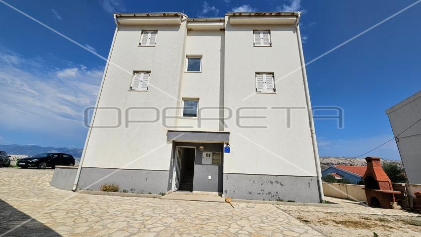 GRAD PAG – Dva apartmana - 46 m² i 74 m²