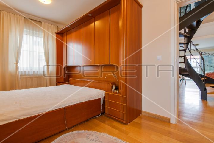 Prodaja, Stan, Maksimir, Oboj, 5s, 189m2