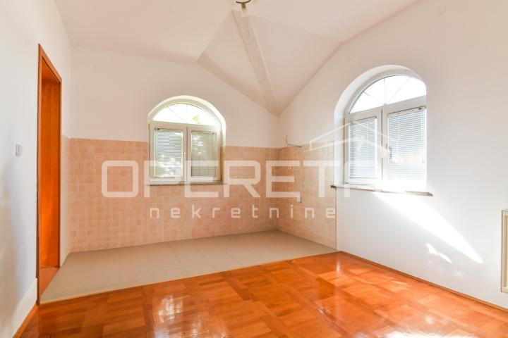 Prodaja, Kuća, Gajnice, Zelena magistrala, Samostojeća, 340m2