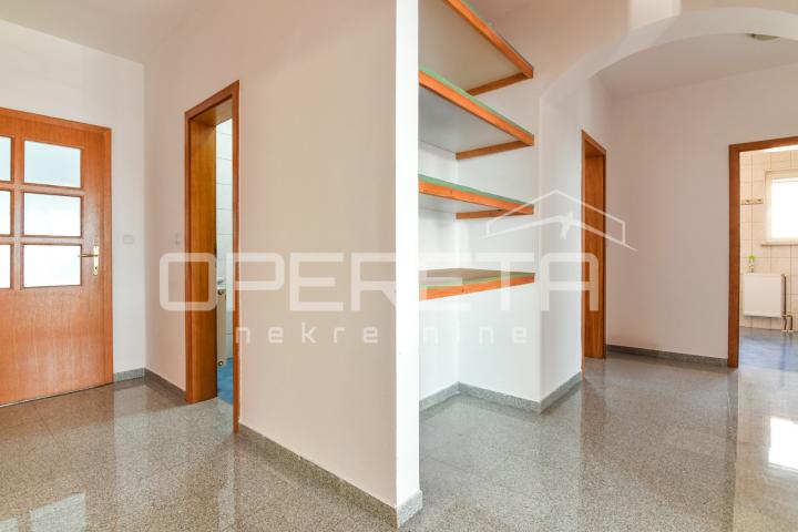 Prodaja, Kuća, Gajnice, Zelena magistrala, Samostojeća, 340m2