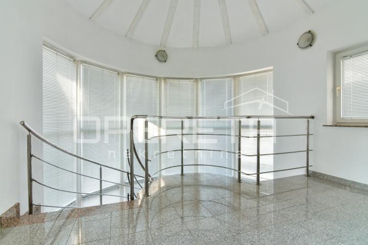Prodaja, Kuća, Gajnice, Zelena magistrala, Samostojeća, 340m2