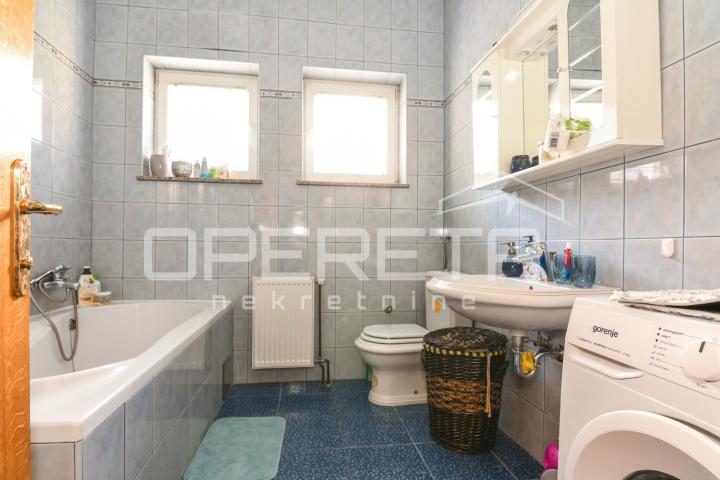 Prodaja, Kuća, Gajnice, Zelena magistrala, Samostojeća, 340m2