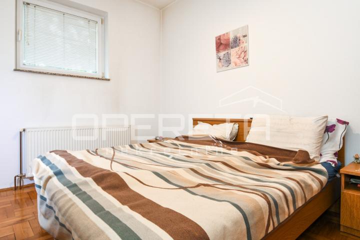 Prodaja, Kuća, Gajnice, Zelena magistrala, Samostojeća, 340m2