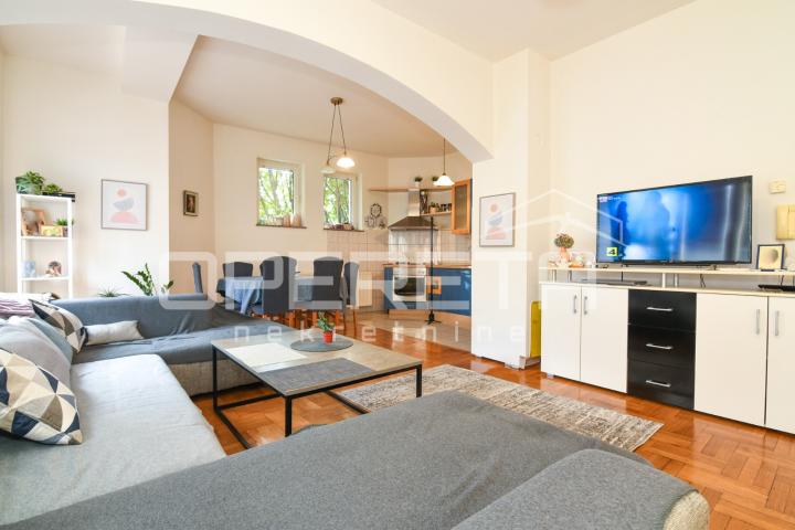 Prodaja, Kuća, Gajnice, Zelena magistrala, Samostojeća, 340m2