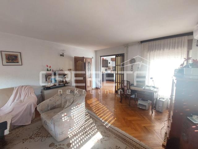 Prodaja, Kuća, Sesvete, Augusta Šenoe, Samostojeća, 312m2
