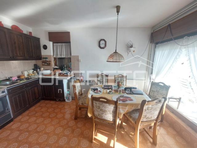 Prodaja, Kuća, Sesvete, Augusta Šenoe, Samostojeća, 312m2