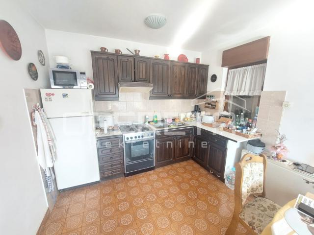 Prodaja, Kuća, Sesvete, Augusta Šenoe, Samostojeća, 312m2