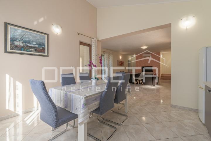 Prodaja, Kuća, Tinjan, Radetići, Samostojeća, 140m2