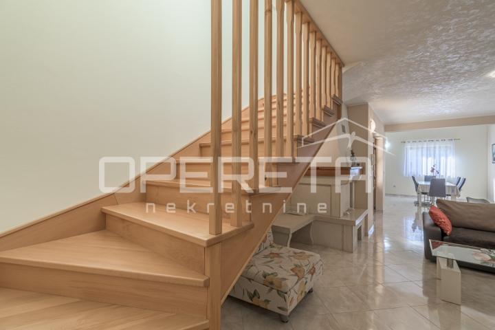 Prodaja, Kuća, Tinjan, Radetići, Samostojeća, 140m2