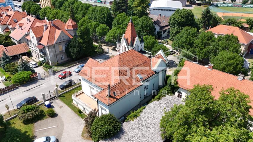 Prodaja, Kuća, Centar, Centar, Samostojeća, 600m2