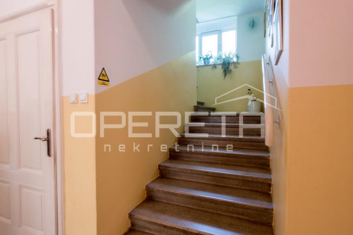 Prodaja, Kuća, Centar, Centar, Samostojeća, 600m2