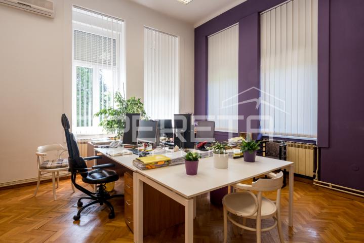 Prodaja, Kuća, Centar, Centar, Samostojeća, 600m2