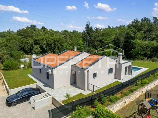 Istra, Labin, nova prizemnica 130 m2, 3ss, mirna lokacija
