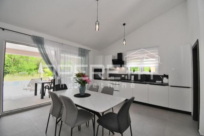 Istra, Labin, nova prizemnica 130 m2, 3ss, mirna lokacija