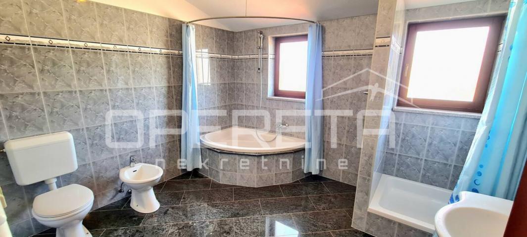 Istra, Galižana, apartmanska kuća + građevinsko zemljište, pogled na more