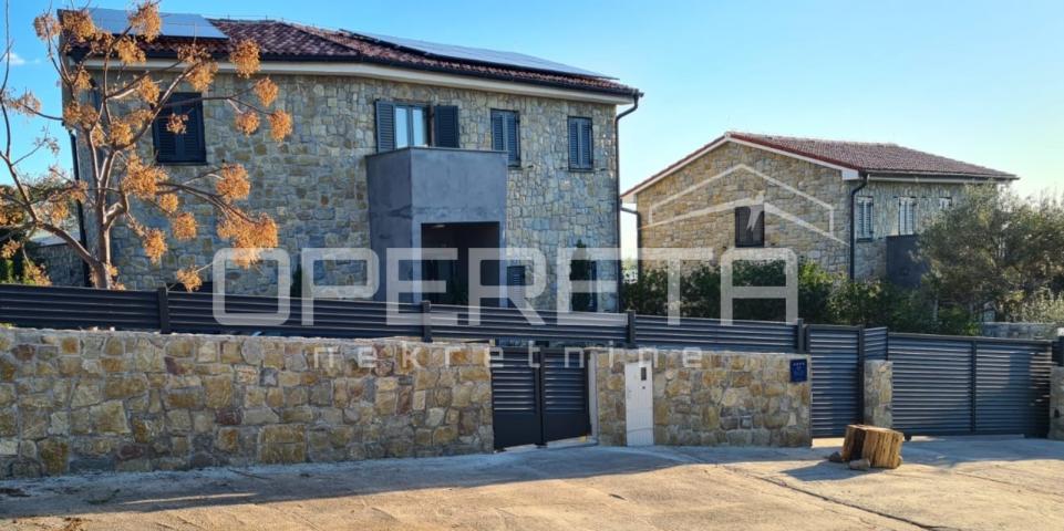 Prodaja, Kuća, Pag, Jakišnica , Samostojeća, 240m2