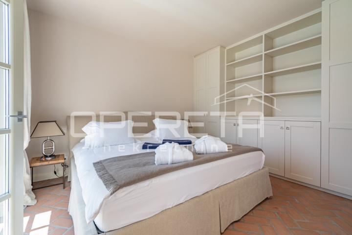 ISTRA, POREČ (OKOLICA) - Bezvremenska vila s bazenom - investicija u luksuz